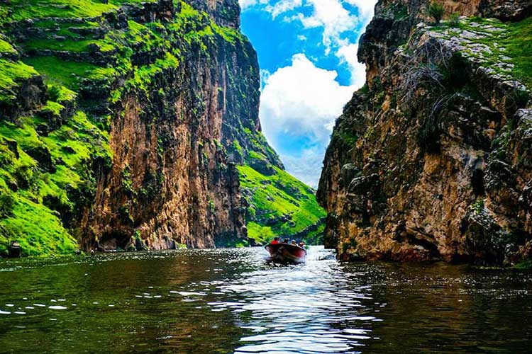 سفر به تنگه کافرین ایلام