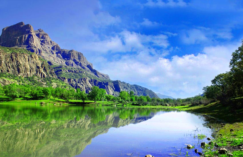 جاهای دیدنی لرستان در بهار